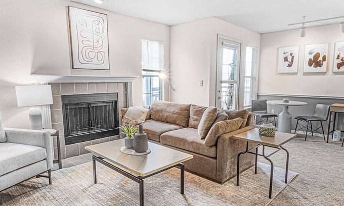 Wichita Apartment | Landing at Crown Chase Apartments - 1 Bedroom in Downtown Wichita