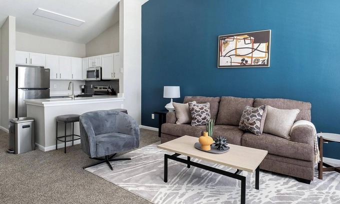 George Bush Park/Eldridge Apartment | Landing at Phillips Pass - 1 Bedroom in Westside
