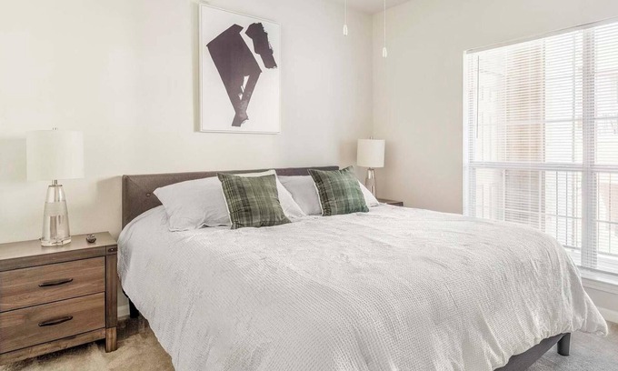 Southbelt/Ellington Apartment | Landing at Settlers Ranch - 2 Bedrooms in South.