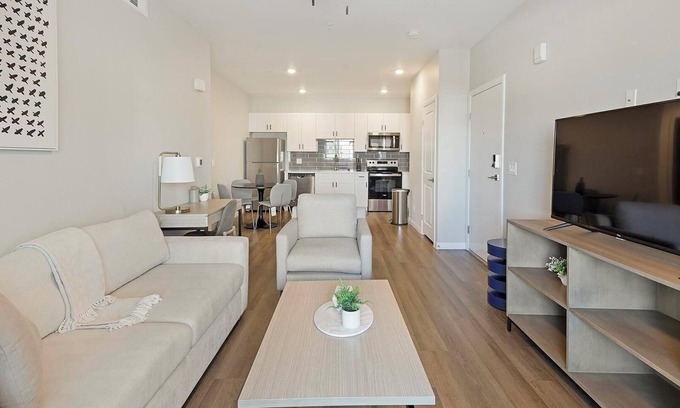 Townsite Apartment | Landing at Summit on Boulder - 2 Bedrooms in Va.