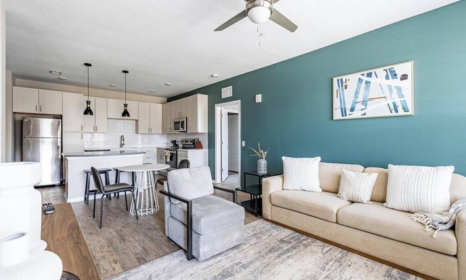 Kenton Apartment | Landing at Tapestry Turfway - 2 Bedrooms in Flo.
