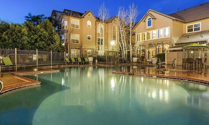 Greenwood Village Apartment | Landing at Timber Creek Apartments - 1 Bedroom in Denver Tech Center
