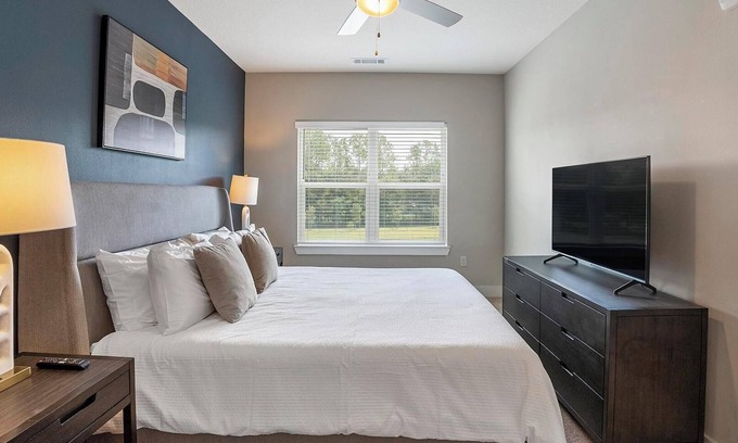Newberry Apartment | Landing at Vanguard - 1 Bedroom in Newberry