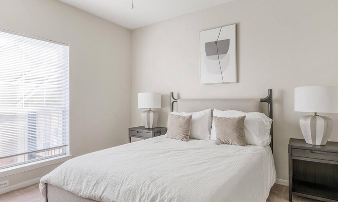 Southbelt/Ellington Apartment | Landing | Chic 2BD, Gym, Clubhouse