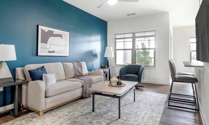 Tropic Apartment | Landing | Stunning 2BD, Courtyard, Gym
