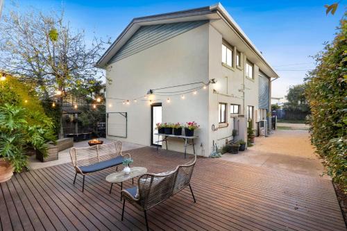 St Leonards House | Lanigan's - By the Bay