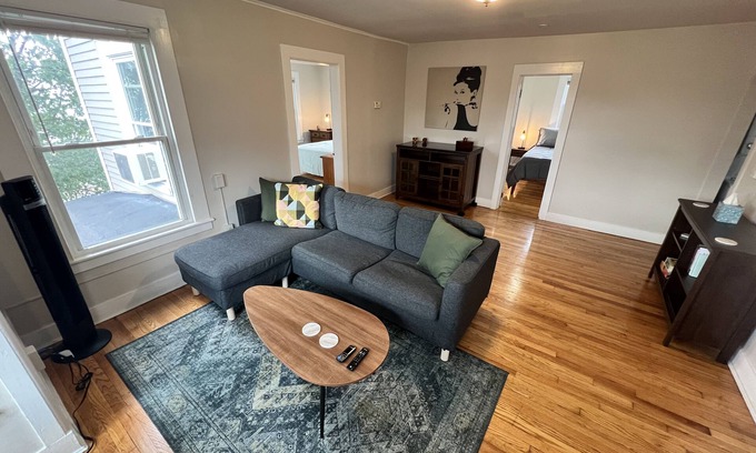 Southington Apartment | Large 2nd floor of duplex in town center