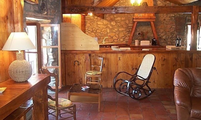 Saint-Chinian Apartment | Large apartment (110 m2) of character, roof terrace with stunning view