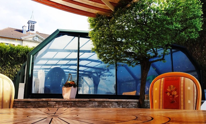 Montbeliard Apartment | Large apartment in large 16th century house