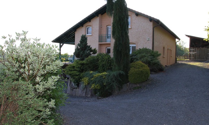 Denipaire Apartment | LARGE APARTMENT IN QUIET IN THE COUNTRYSIDE