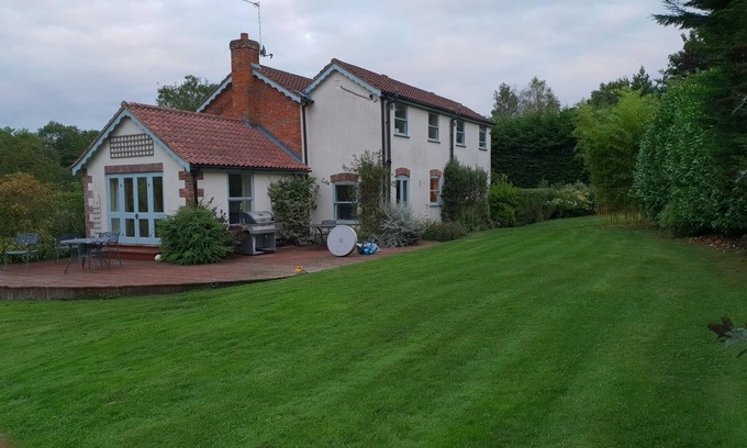 Seething House | Large Country Cottage