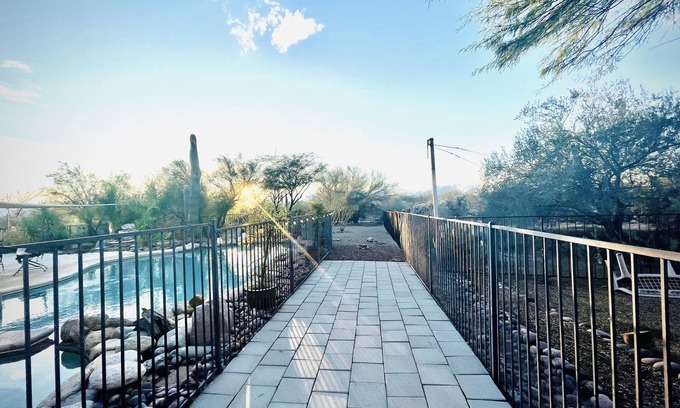 Tortolita House | LARGE CUSTOM HOME ON 3 ACRES MINUTES FROM GOLF, HIKING, & BIKING TRAILS