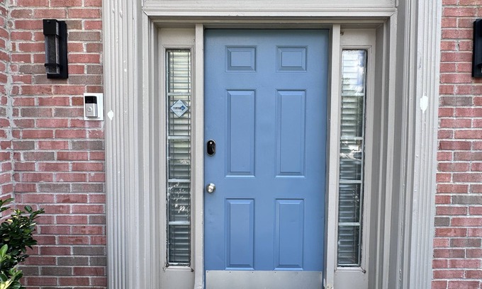 Stone Mountain House | Large East Atlanta Home - 4 bedrooms/3 full baths - Sleeps 10