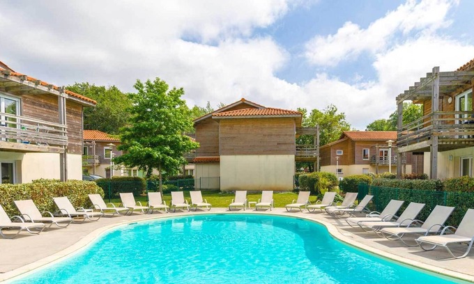 Aureilhan Apartment | Large F2+cabin, 50m from the beach at Lac d'Aureilhan/Mimizan