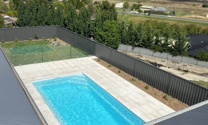 Kelso House | Large Family Home With Whole Town Views