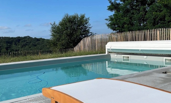Gaas House | Large farmhouse in Chalosse with swimming pool and lovely views near the Basque Country