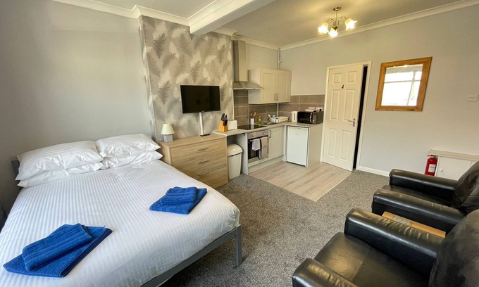 Skegness Apartment | Large Ground Floor Holiday Apartment - Flat 12