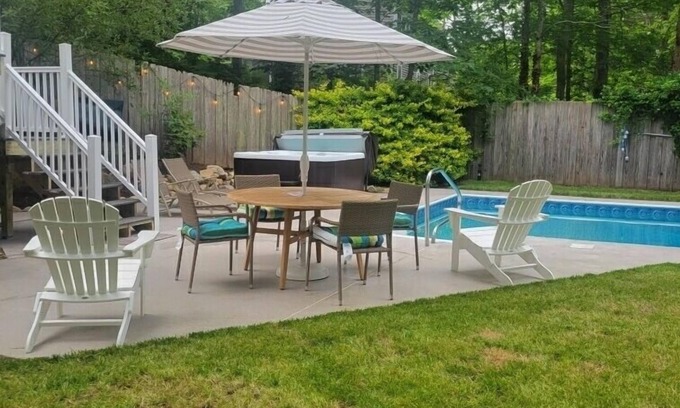 East Orleans House | Large Heated Pool & Hot Tub - 5 Minutes from Nauset Beach