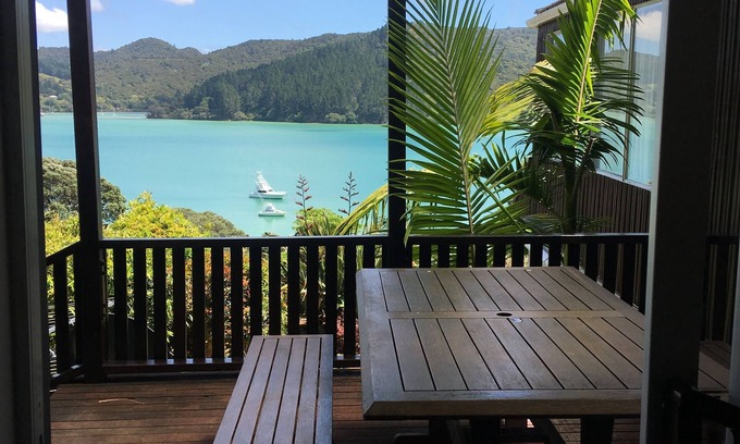 Whangaroa Apartment | Large Holiday Apartment overlooking the harbour