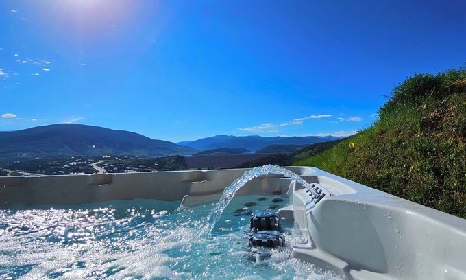 Wildernest House | Large Home w/Stunning Views of Lake Dillon & Summit, hot tub, ski & golf access