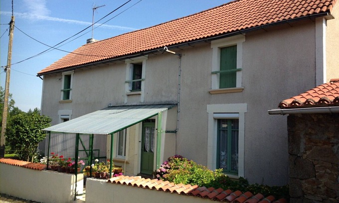 Bressuire House | Large house near puy du fou, in very quiet countryside.
