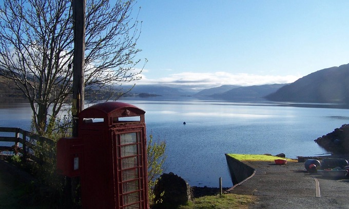 Stromeferry House | Large lochside house near Skye for groups. Pets welcome