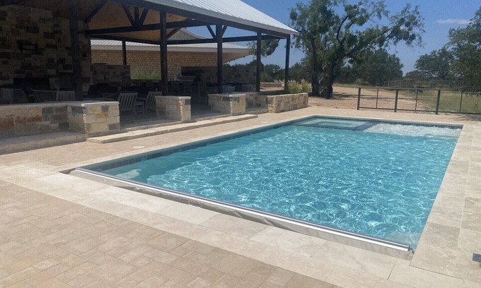 Brady Resort | Large Luxury Ranch for Conferences and Retreats - sleeps 44
