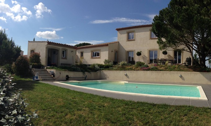 Carcassonne Villa | Large Pool Villa! Near the city, the lake and the medieval city .