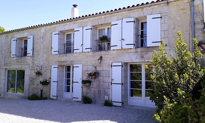 Verines House | Large renovated Charentaise near La Rochelle