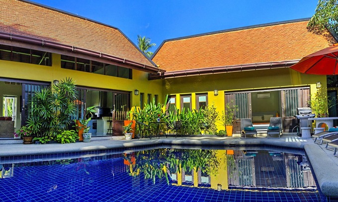 Maret Villa | Large salt water Pool, jetted Plunge pool, Meditation/Yoga Room, Car-5 Min Lamai