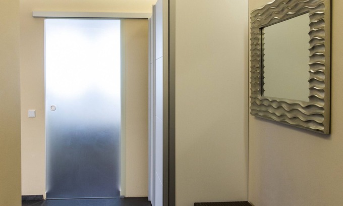 Heidelberg Apartment | Large studio with fully equipped kitchen and modern bathroom