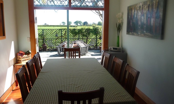 Waitoa House | Large two level, five bedroom Country Villa