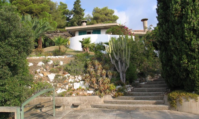 Capo D'arco Villa | Large Villa dating back to the '60s in the private area of Capo d'Arco in Elba