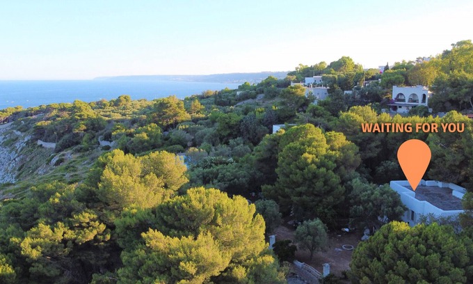 Castro Marina House | Large villa with sea access (house D)