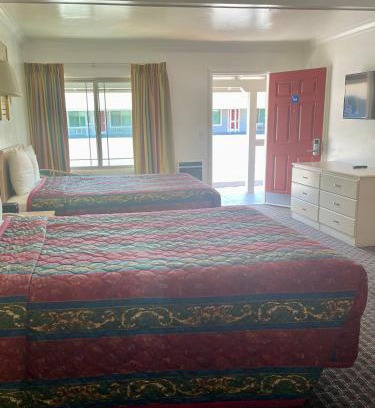 Willits Hotel | Lark Motel Willits