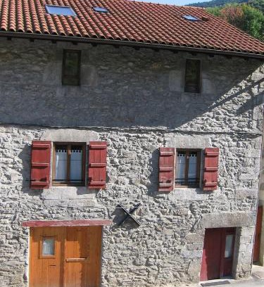 Lesaka Bed & Breakfast | Larraenea Bed and Breakfast