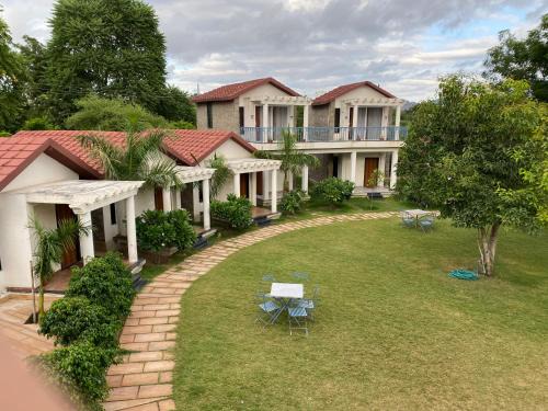 Village Hokra Resort | Las Cabanas Resort