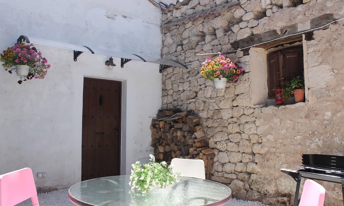 Castrillo Del Val Cottage | Las Calendas de Atapuerca