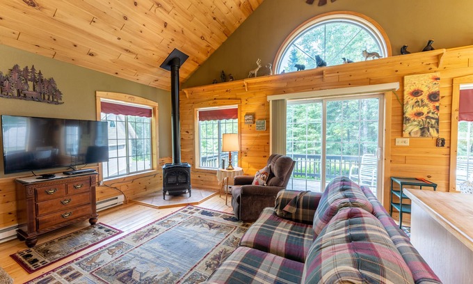 Tower Cabin | Last Min. Deals! Affordable 2 Bedroom Cabin Great For Short and Long Stays.