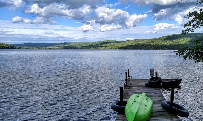 Cooperstown - Otsego Lake Cottage | last minute deal. beautiful spot on the lake.