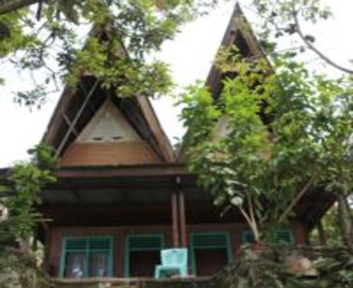 Tuk Tuk House | Laster Jony's