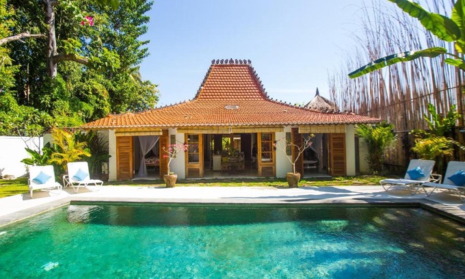 Lovina Villa | Lata Lama