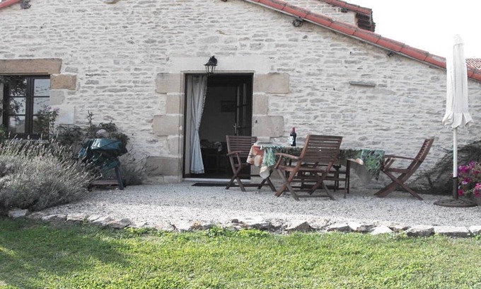 Mauprevoir Cottage | Lavender Cottage - La Logerie - Mauprevoir