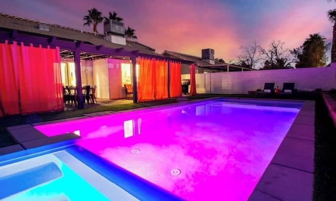 North Las Vegas House | Lavish 6BR w/Pool, Arcade, Pool table & Pingpong!
