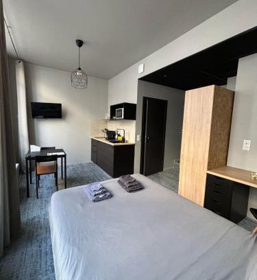 Centre Deux Apartment | Le 12 wifi cosy parking gratuit 10