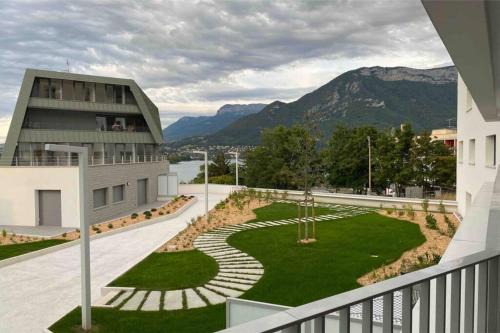 Annecy Apartment | Le Bohème Beau T2 vue lac & montagnes + garage