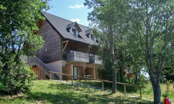 Besse-et-Saint-Anastaise Apartment | Le Bois de la Reine by Interhome