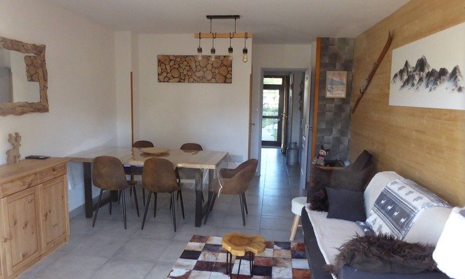Superbolquere Ski Chalet | Le chalet cerdan classified 3* - 5 people, 2 bedrooms, garage, garden, WIFI