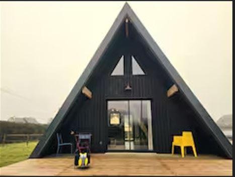 Montreuil-le-Chetif House | le chalet d'hibs