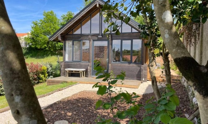 La Meilleraie-Tillay Ski Chalet | Le Chalet